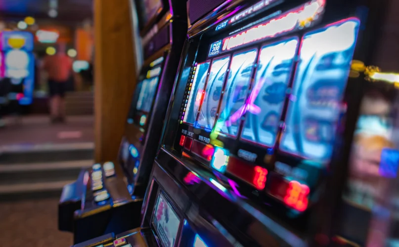 事業の多角化による安定した経営基盤