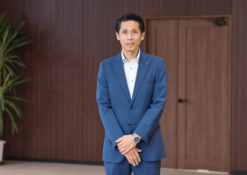 インタビューメインビジュアル